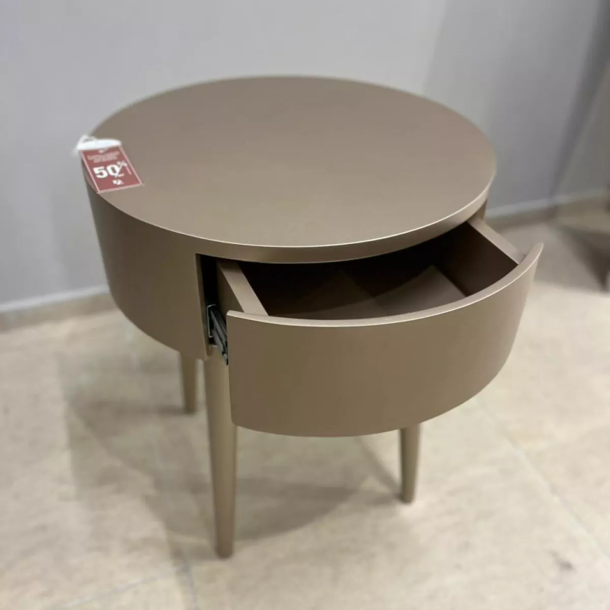 Mesa de Cabeceira Aida